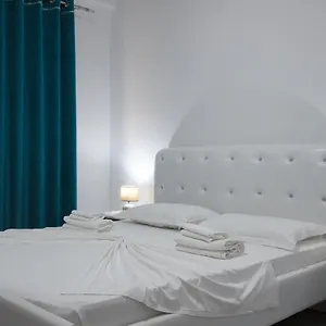Grand Blue , Sarandë Albania