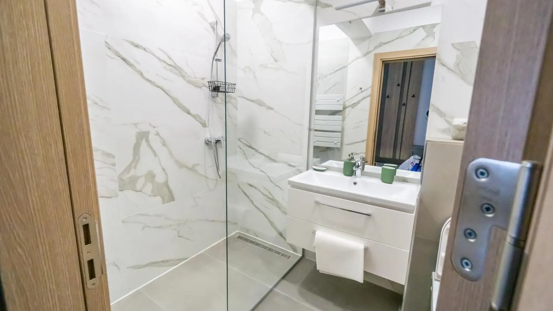 Your New And Modern Home Bucureşti Apartament
